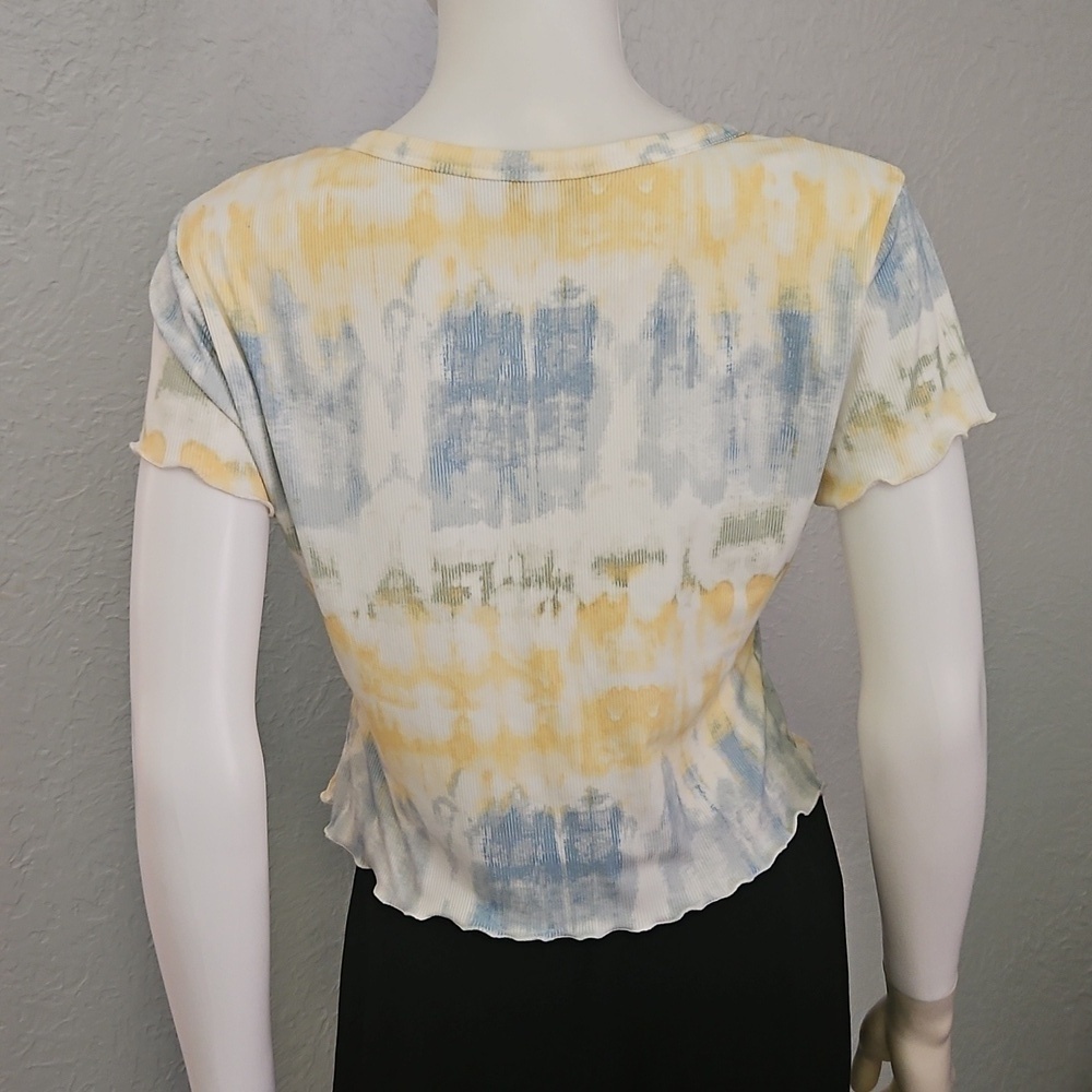 JUST POLLY Pastel Tie Dye Ruffle Button-Up Short Sleeve Festival Crop Top - Picture 5 of 7